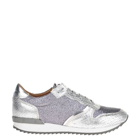 zilveren nike schoenen dames|Zilveren Nike Schoenen voor dames online .